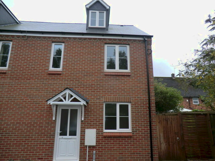 4 Bedroom Terraced House To Rent In Dolphin Court, Coventry, CV4