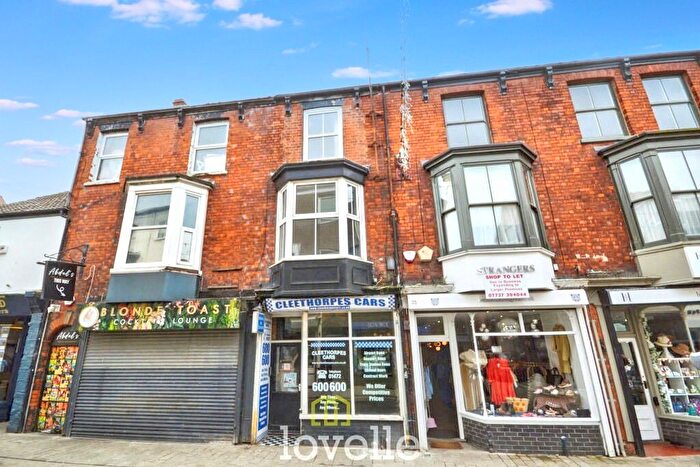 2 Bedroom Maisonette For Sale In Sea View Street, Cleethorpes, DN35