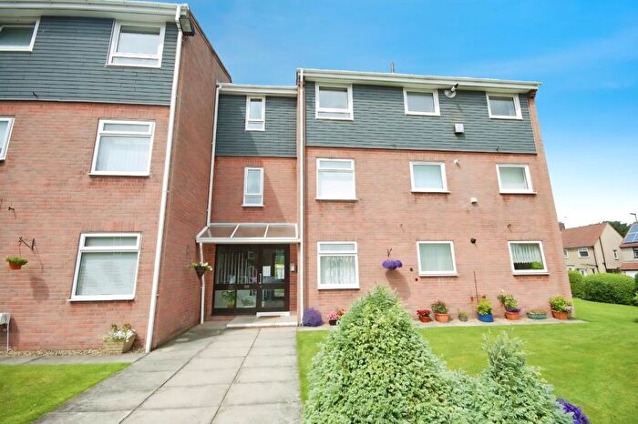 2 Bedroom Apartment To Rent In Westleigh Court, Newbold Back Lane, Chesterfield, Derbyshire, S40