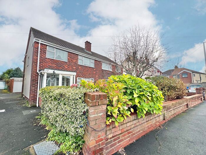 3 Bedroom Semi Detached House For Sale In Fairclough Road, Thornton, FY5