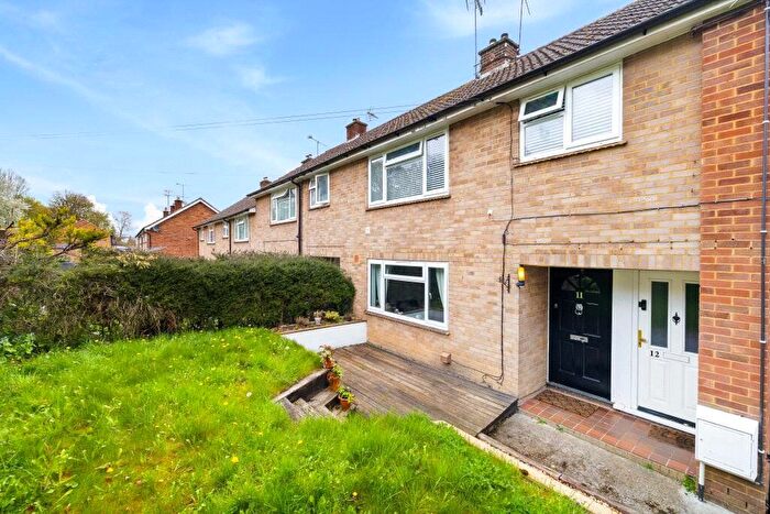 1 Bedroom Flat For Sale In Bramley, Guildford, Surrey, GU5