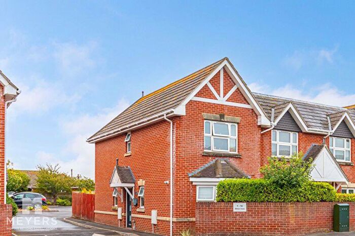 2 Bedroom End Of Terrace House For Sale In Wilmar Close, Christchurch, BH23