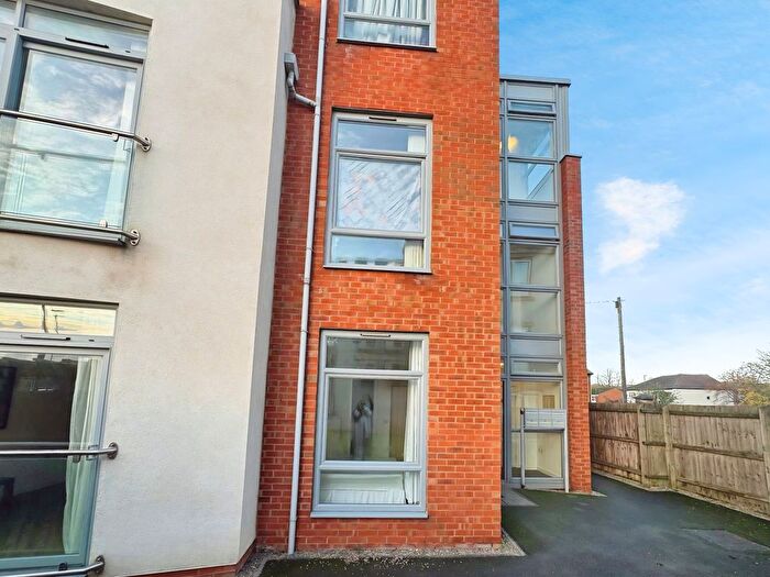 2 Bedroom Flat To Rent In Nazareth Road, Nottingham, NG7