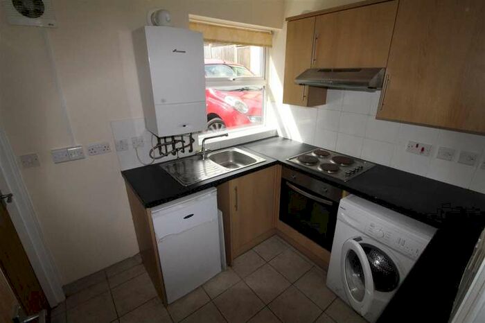 1 Bedroom Flat To Rent In 4 Bedford Road, Houghton Regis, Dunstable, LU5