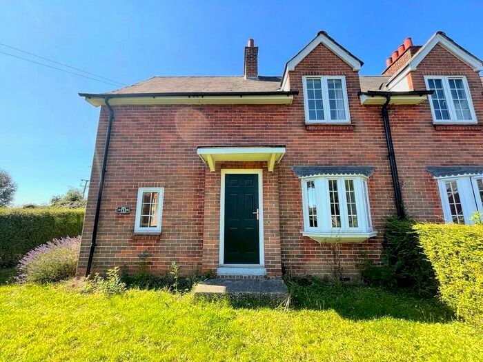 3 Bedroom Semi-Detached House To Rent In The Street, Burstall, Ipswich, IP8