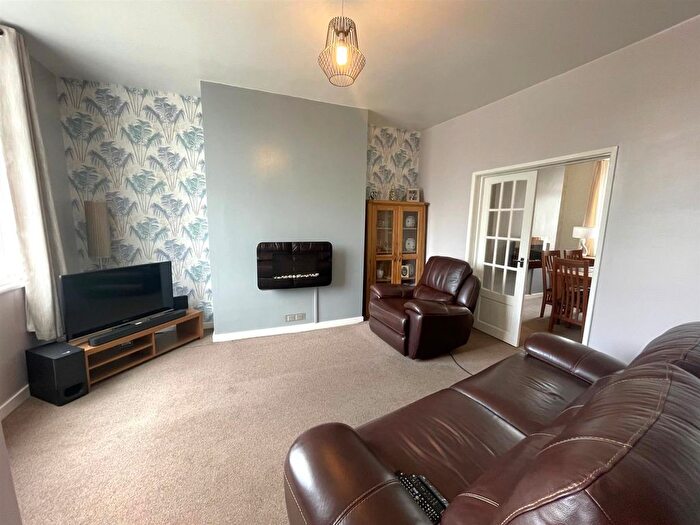 2 Bedroom End Of Terrace House For Sale In Manchester Road, Westhoughton, BL5