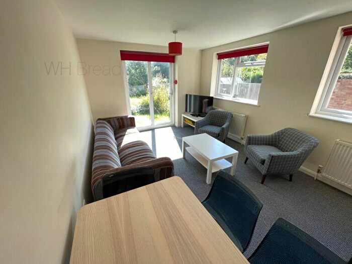 6 Bedroom Semi-Detached House To Rent In Hillside Avenue, Canterbury, CT2