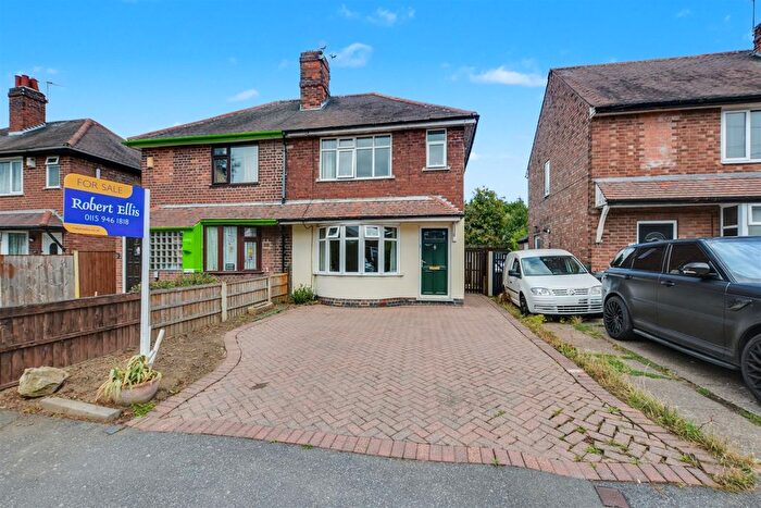 3 Bedroom Semi-Detached House For Sale In Chesterfield Avenue, Long Eaton, NG10