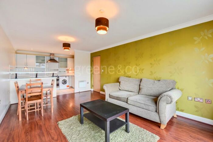 2 Bedroom Apartment To Rent In Tottenham Lane London, N8