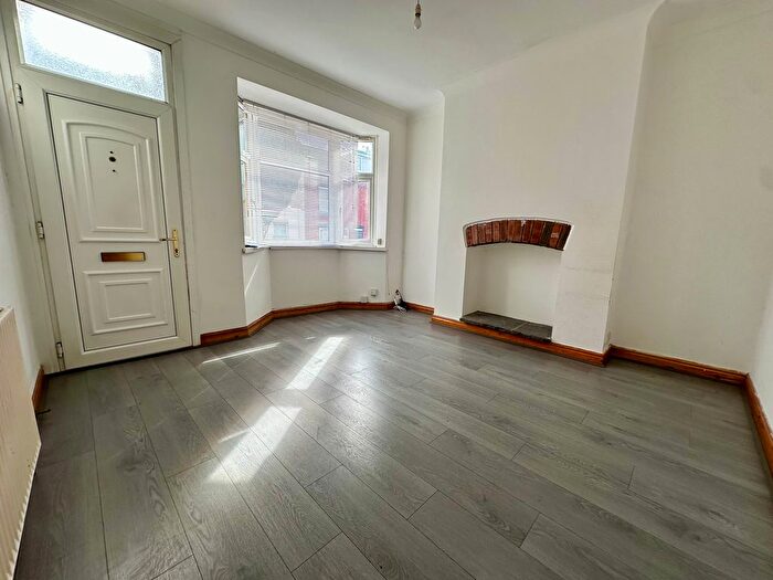 4 Bedroom Terraced House To Rent In Nowell Terrace, Leeds, LS9