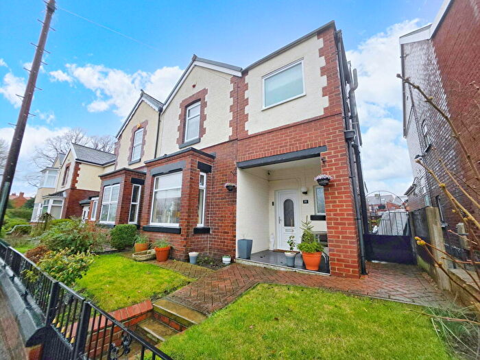 3 Bedroom Semi-Detached House For Sale In Royston Road, Cudworth, Barnsley, S72