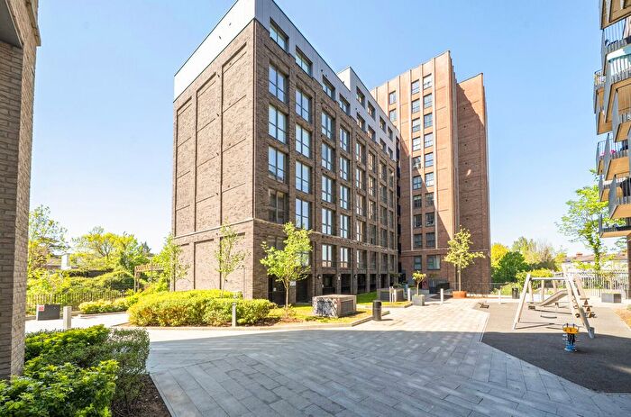 2 Bedroom Flat For Sale In Conway Court, Marri Street, Watford, WD24