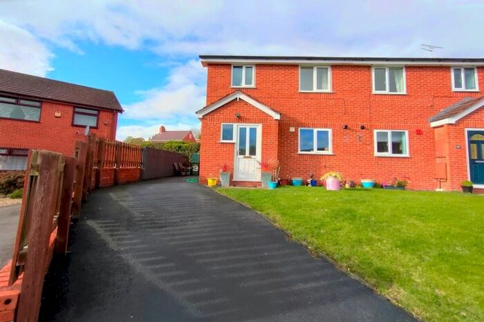 2 Bedroom Semi-Detached House For Sale In Pont Yr Afon, Penycae, Wrexham LL14