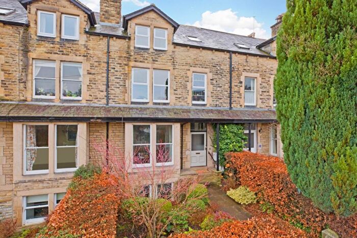 2 Bedroom Maisonette For Sale In St. James Road, Ilkley, LS29