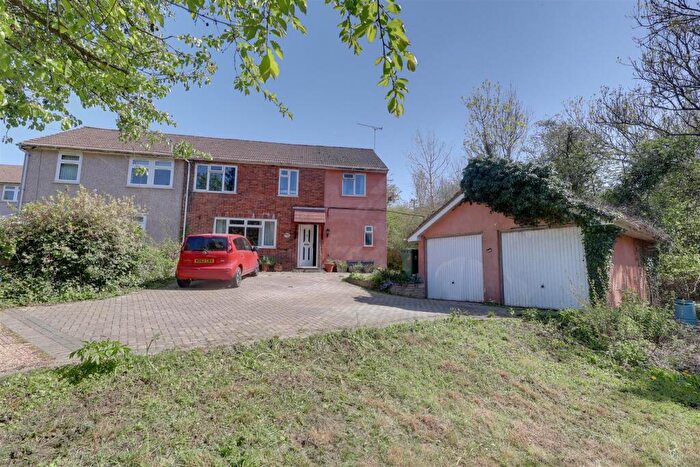 4 Bedroom Semi Detached House For Sale In Royal Springs, Longhope, GL17