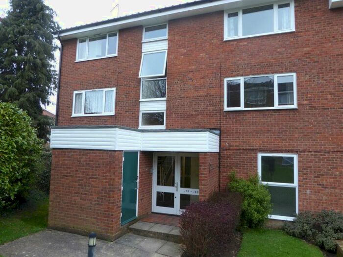 1 Bedroom Flat To Rent In Woodpecker Mount, Pixton Way, Forestdale, CR0