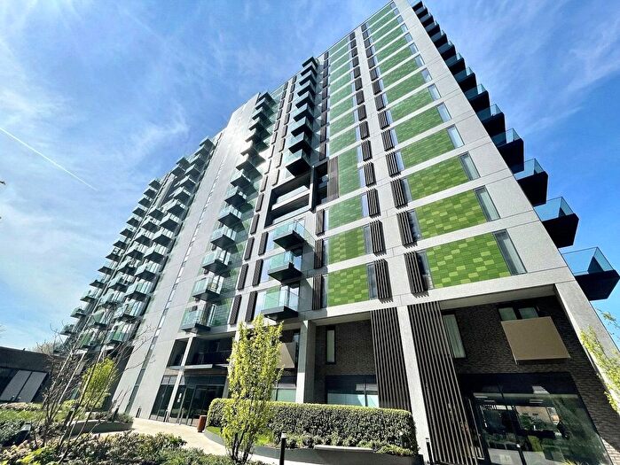 2 Bedroom Flat To Rent In Local Blackfriars, Bury Street, Salford, M3