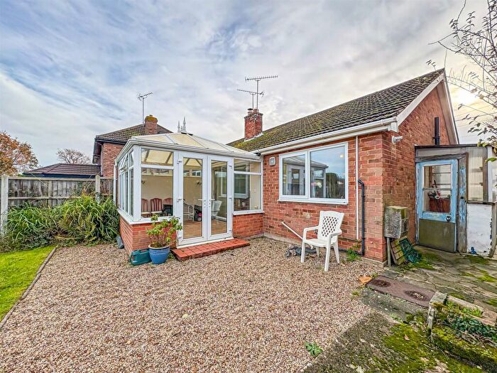 2 Bedroom Semi-Detached Bungalow For Sale In Grasmere Avenue, Hullbridge, Hockley, SS5
