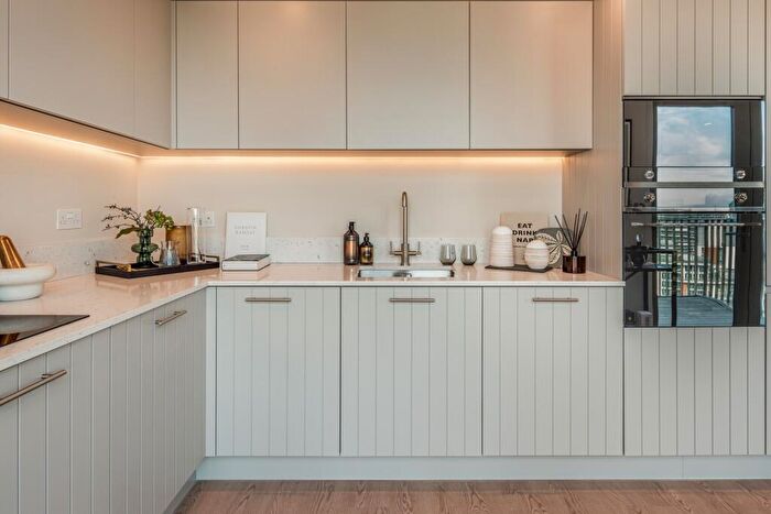 2 Bedroom Apartment For Sale In Seagull Lane, Canning Town, Newham, London, E16