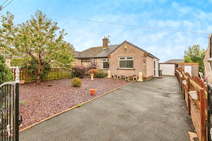 2 Bedroom Semi-Detached Bungalow For Sale In Mostyn Grove, Bradford, BD6