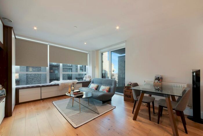 1 Bedroom Flat To Rent In Centurion Tower, Royal Gateway, London, E16