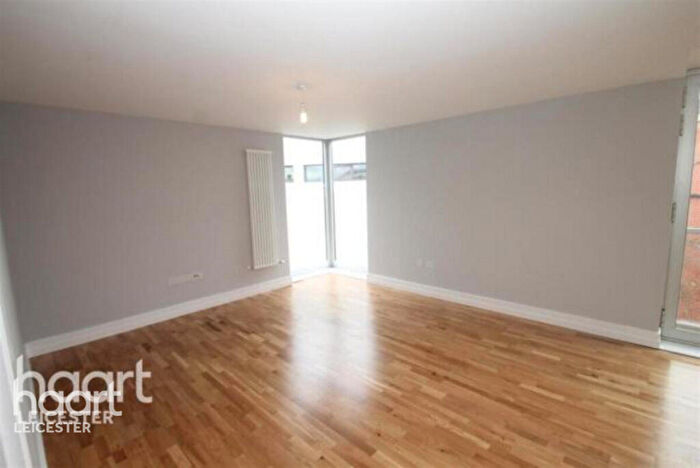 2 Bedroom Apartment For Sale In Shires Lane, Leicester, LE1