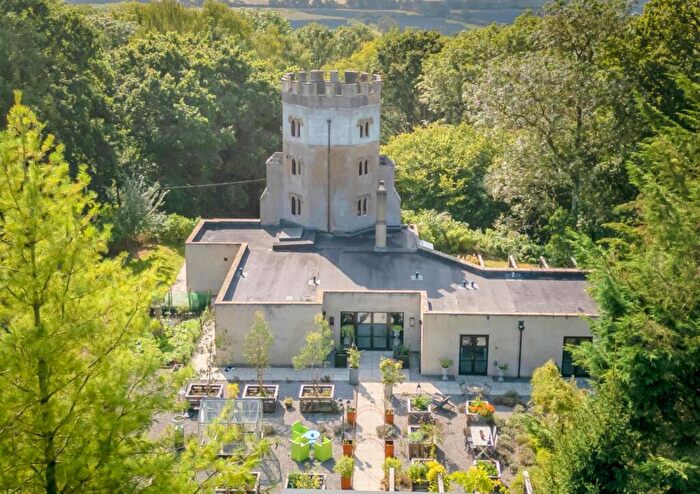 6 Bedroom Detached House For Sale In Sandridge Hill, Bromham, SN15