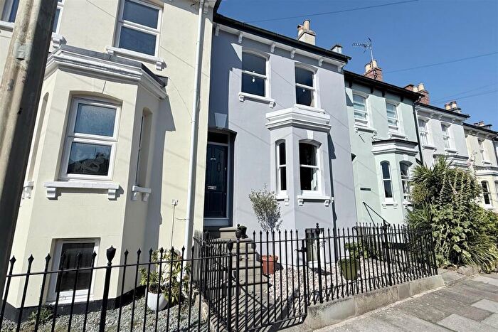 2 Bedroom House For Sale In Albany Road, Cheltenham, GL50