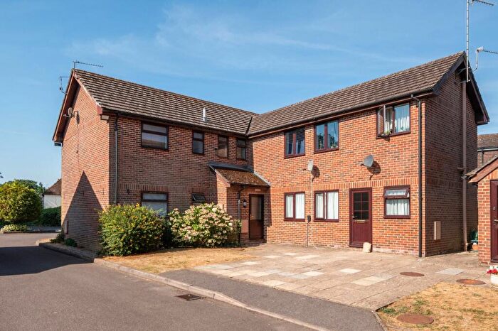 1 Bedroom Flat To Rent In Harris Court, Liphook, GU30