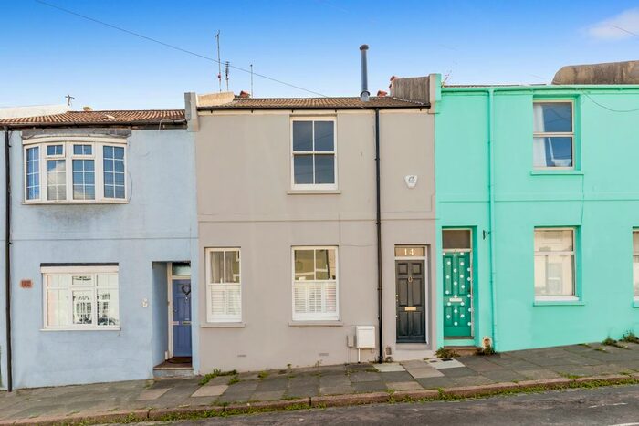 2 Bedroom Terraced House To Rent In Ewart Street, Brighton, BN2