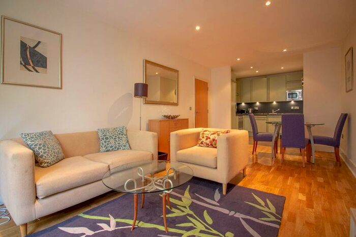 1 Bedroom Flat To Rent In Pepys Street, Tower Hill, EC3N