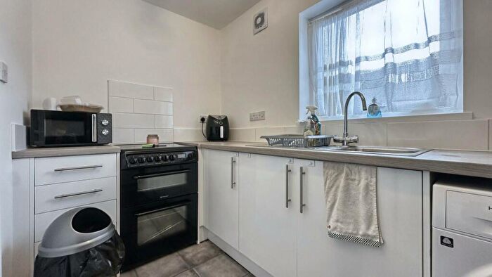 1 Bedroom Flat To Rent In Morden Walk, Bristol, BS14
