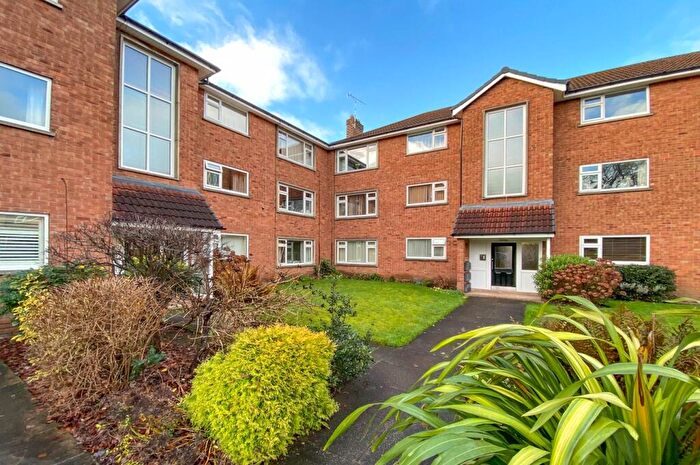 1 Bedroom Apartment To Rent In Moss Lane, Sale, Cheshire, M33