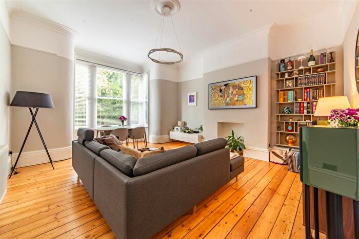 2 Bedroom Flat For Sale In Claremont Terrace, Newcastle Upon Tyne, NE2