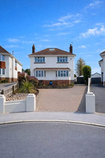 4 Bedroom Detached House For Sale In Marina Drive, Poole, BH14