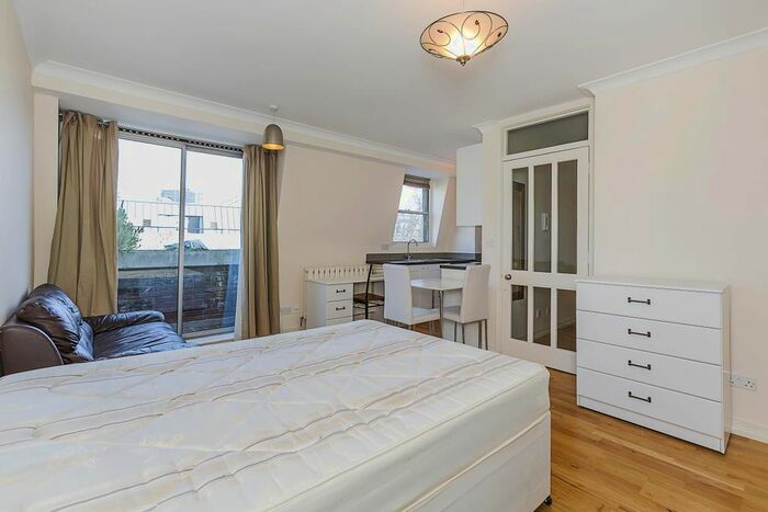 Studio To Rent In Sherbourne Court, Cromwell Road, Earls Court, London, SW5