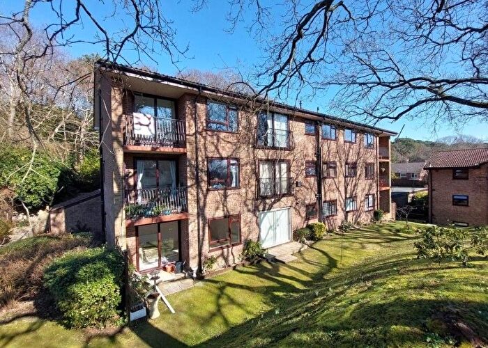 2 Bedroom Flat To Rent In Felton Road, Poole, BH14