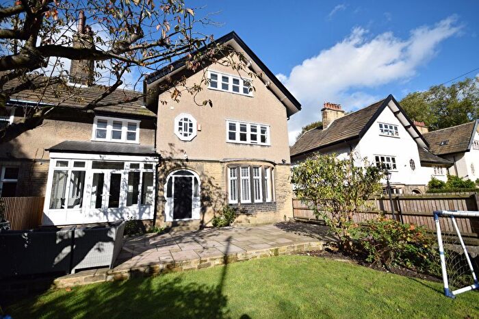 6 Bedroom Semi-Detached House To Rent In Leeds Road, Idle, Bradford, West Yorkshire, BD10