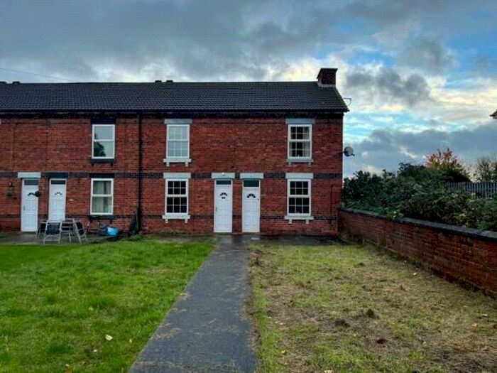 3 Bedroom End Of Terrace House To Rent In Carrington Terrace, Sheffield, S26