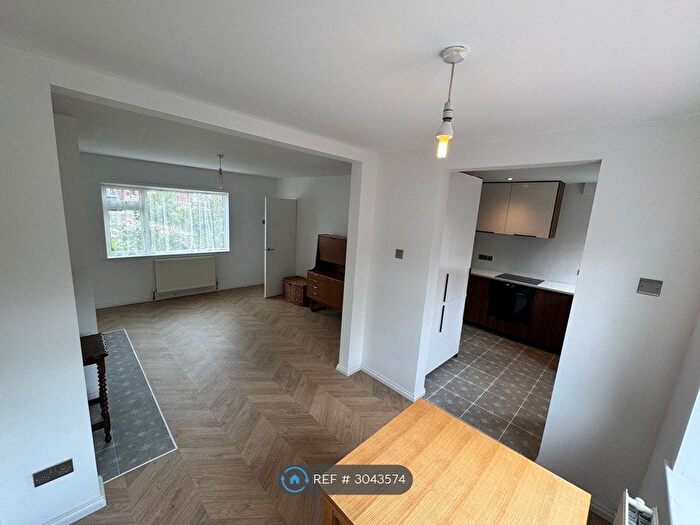 3 Bedroom Terraced House To Rent In Thirlmere Road, Chester, CH2