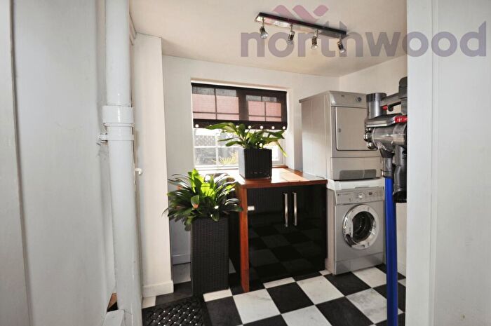 3 Bedroom Detached House For Sale In Wroxham Road, Sprowston Norwich, NR7