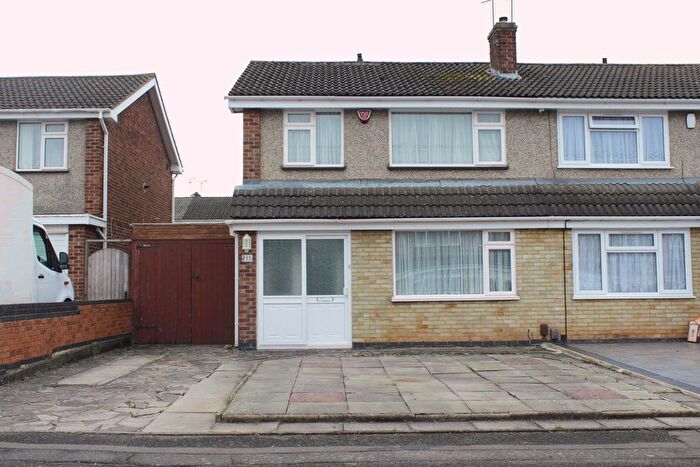 3 Bedroom Semi-Detached House To Rent In Edenhall Close, Leicester, LE4