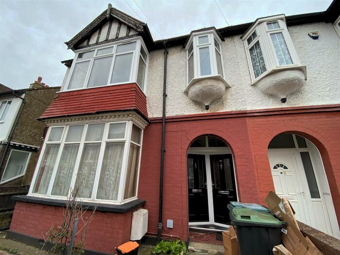 2 Bedroom Flat To Rent In Campbell Road, Gravesend, DA11
