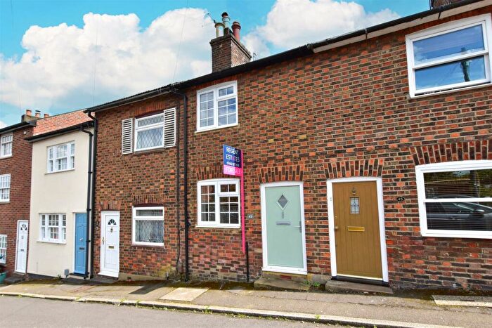 2 Bedroom Terraced House For Sale In Highfield Road, Berkhamsted, HP4