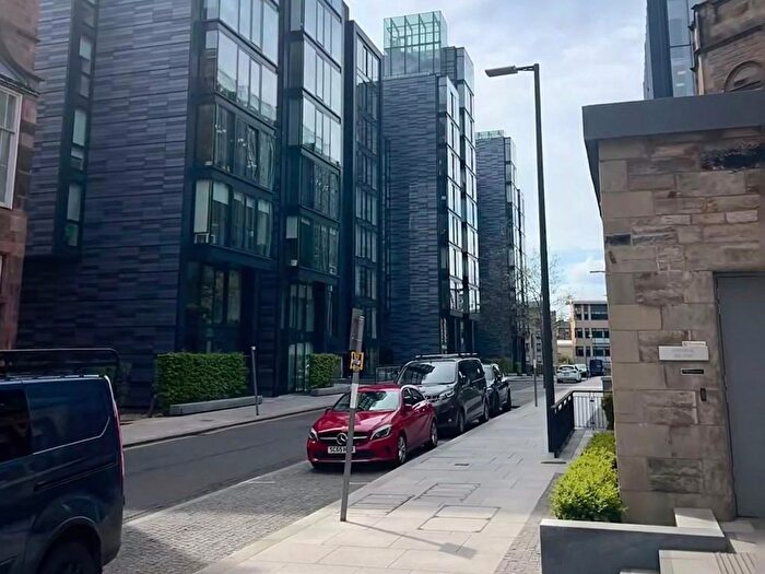 1 Bedroom Flat To Rent In Simpson Loan, Edinburgh, EH3