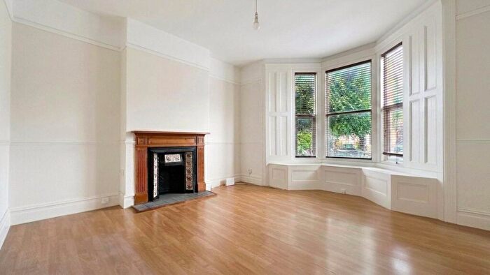 1 Bedroom Apartment To Rent In Severn Avenue, Weston-super-Mare, North Somerset, BS23