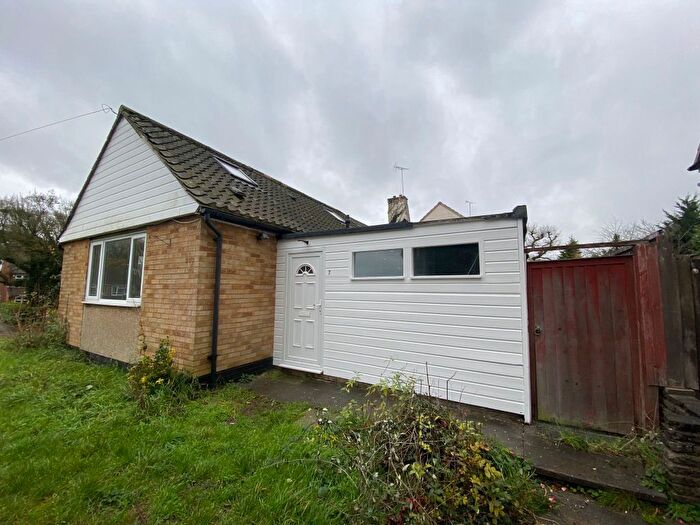 2 Bedroom Maisonette To Rent In Oak Green, Billericay, CM11