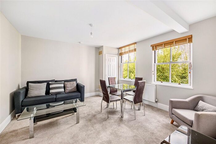 2 Bedroom Flat To Rent In Steele Road, London, W4