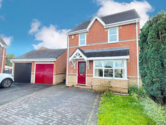 3 Bedroom Detached House For Sale In Beamont Way, Amesbury, Salisbury, SP4