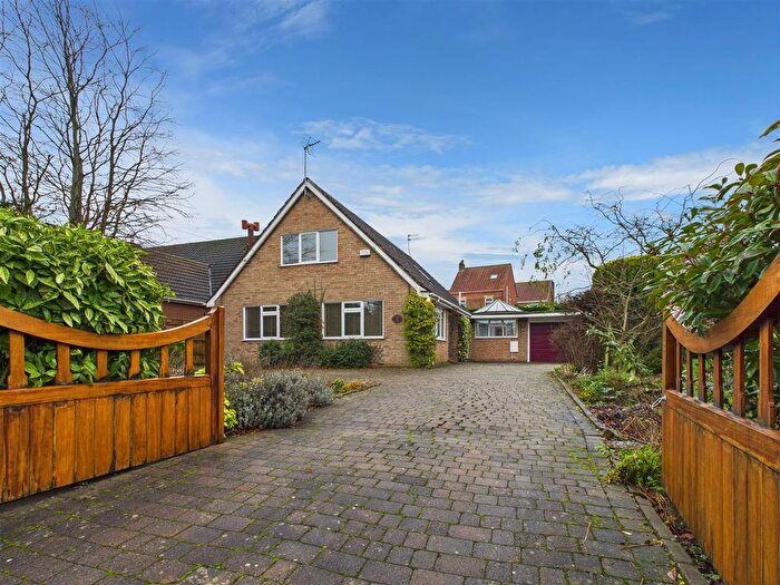 3 Bedroom Detached House For Sale In Beverley Road, South Cave, HU15